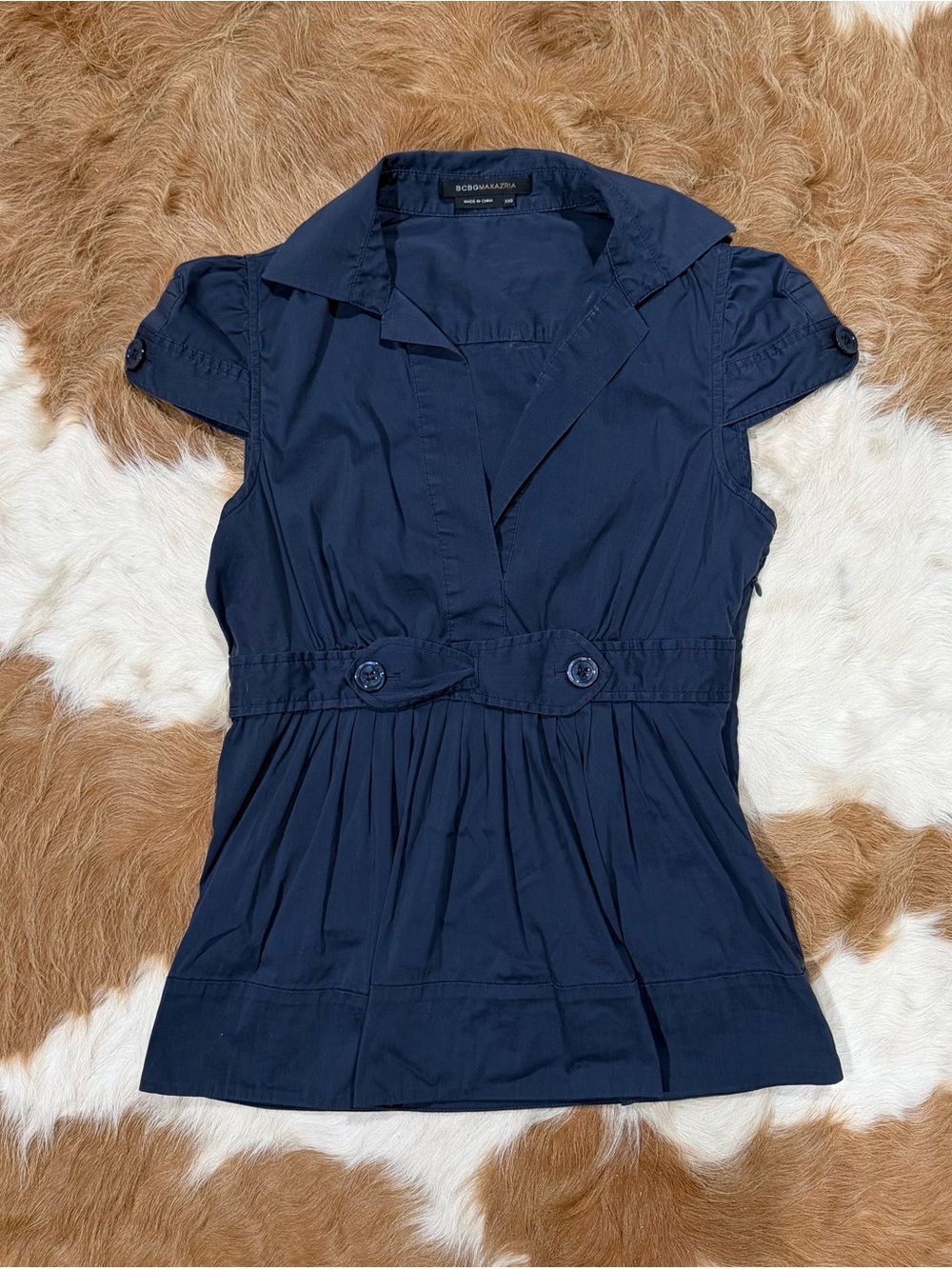 BCBGMaxAzria Navy Short-Sleeve Buttoned Waist Blouse